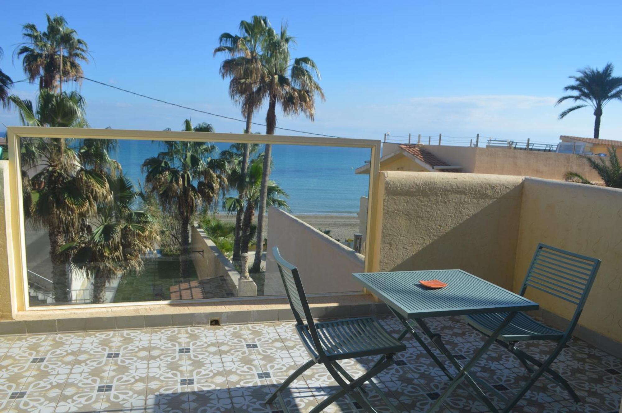 Espectacular Apartamento A Pie De Playa En Chalet Roquetes Alicante Luaran gambar