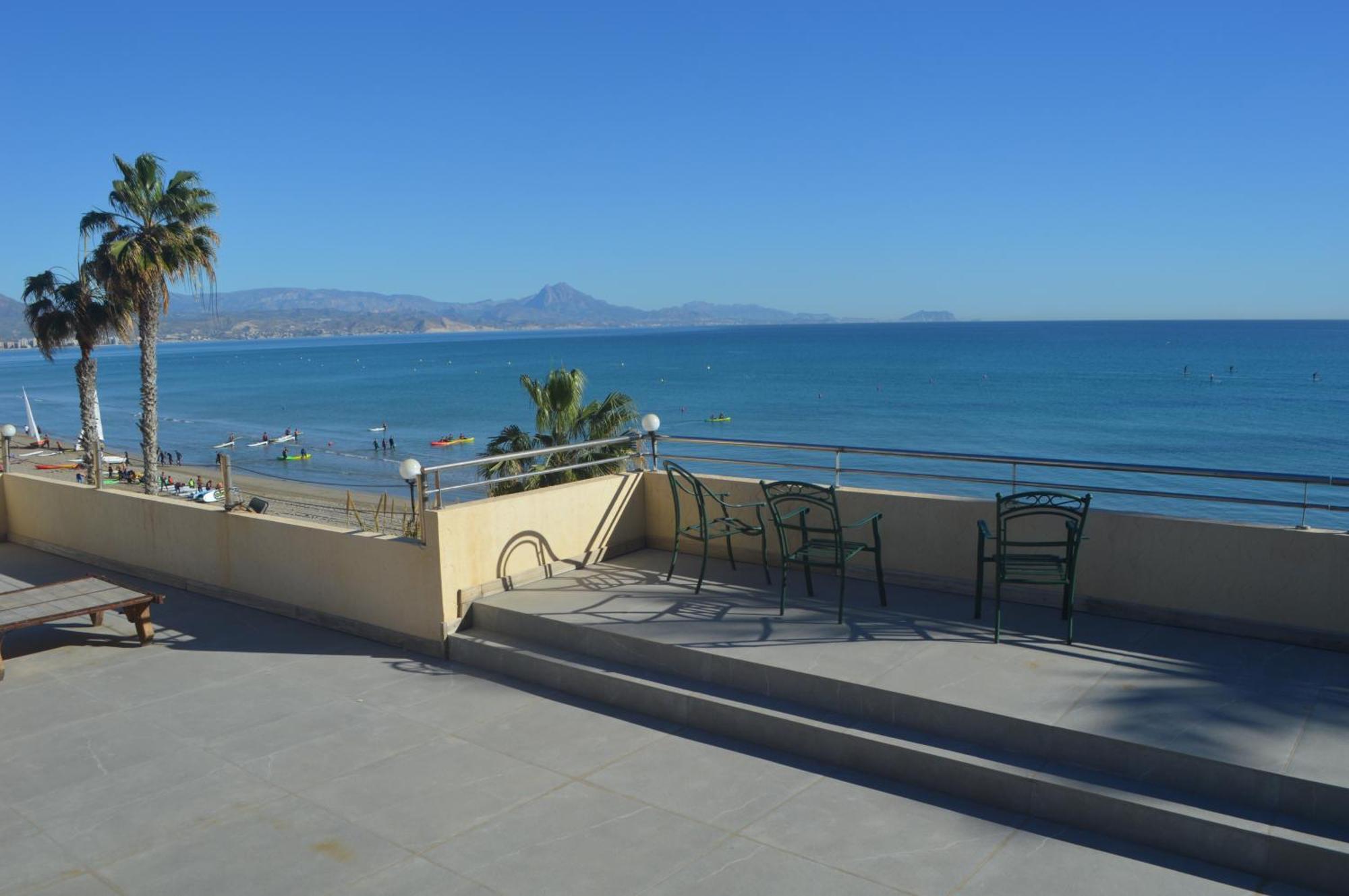 Espectacular Apartamento A Pie De Playa En Chalet Roquetes Alicante Luaran gambar