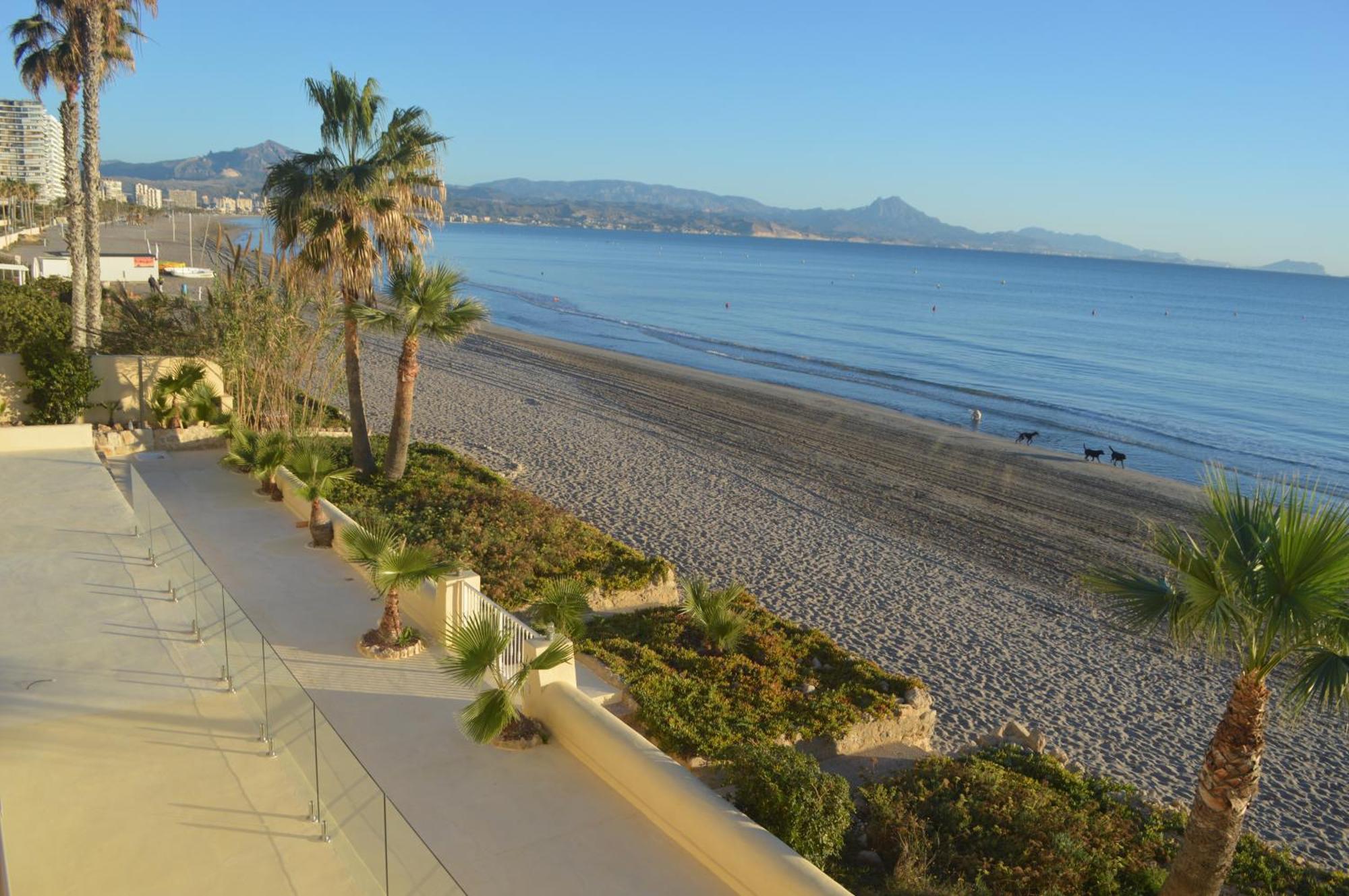 Espectacular Apartamento A Pie De Playa En Chalet Roquetes Alicante Luaran gambar