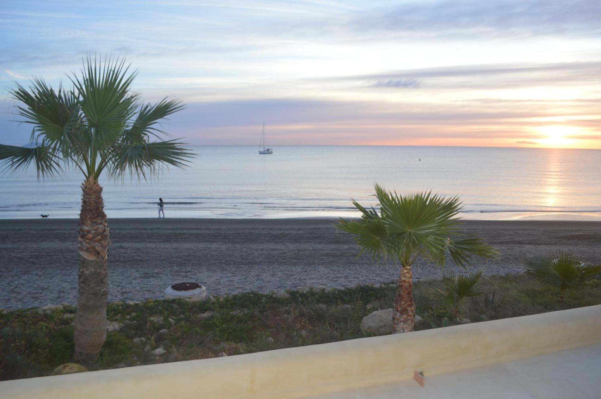 Espectacular Apartamento A Pie De Playa En Chalet Roquetes Alicante Luaran gambar