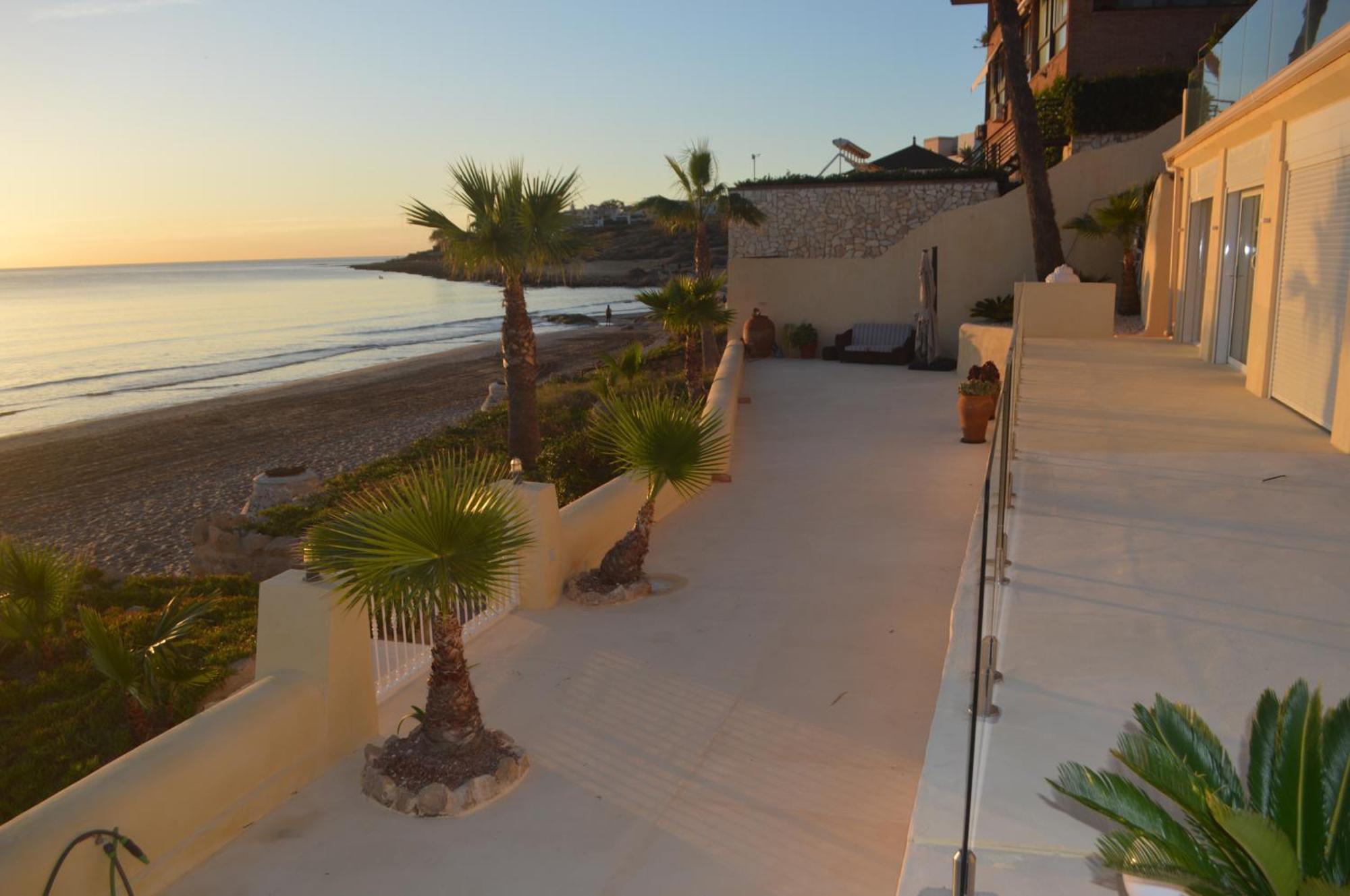Espectacular Apartamento A Pie De Playa En Chalet Roquetes Alicante Luaran gambar